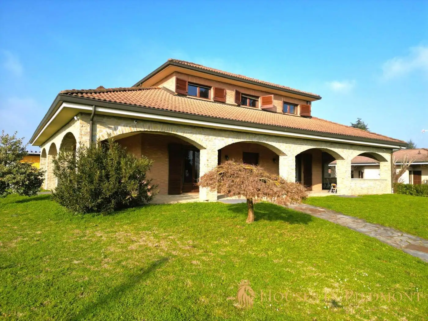 Villa in vendita a Solero