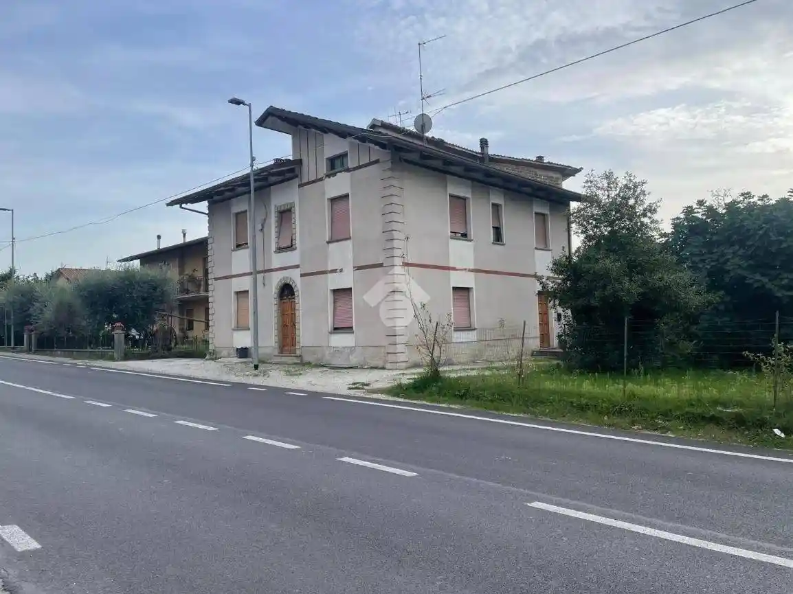 Casa indipendente in vendita a Gubbio