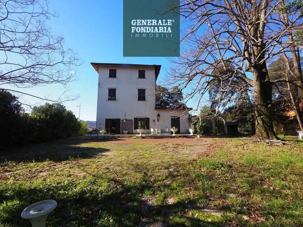 Villa in vendita a Bolano