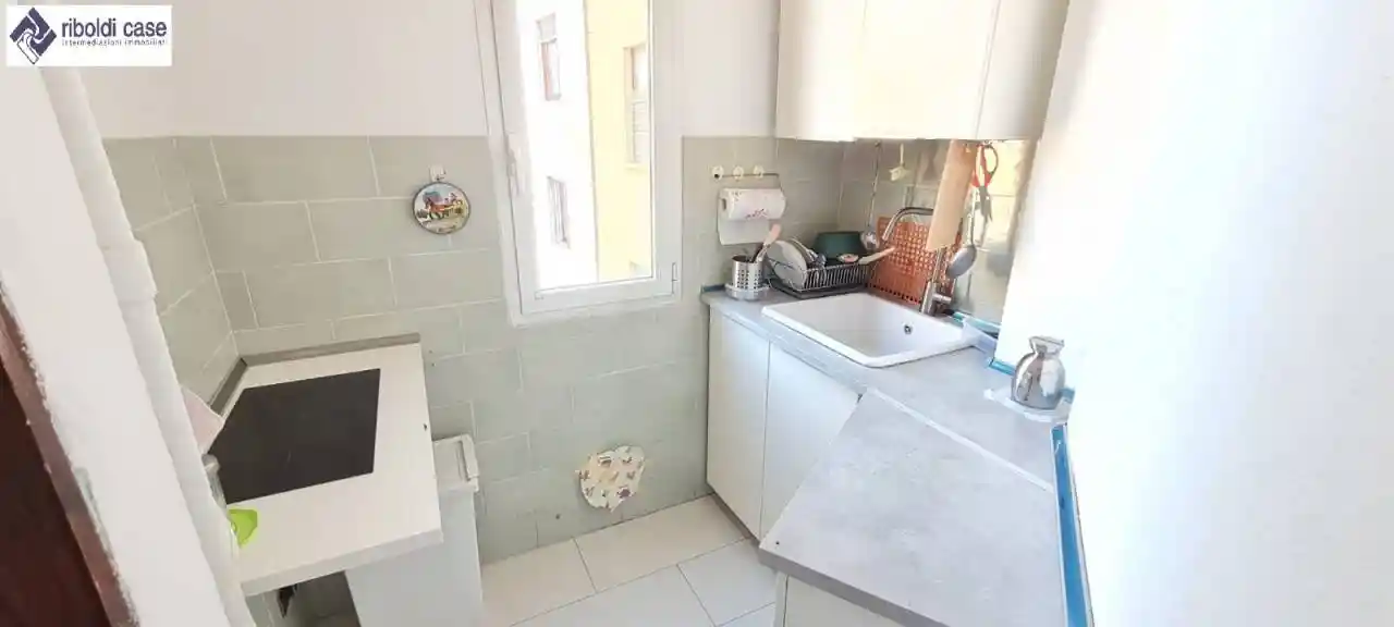 Trilocale buono stato, quarto piano, Porta Romana - Medaglie d'Oro, Milano - foto 3