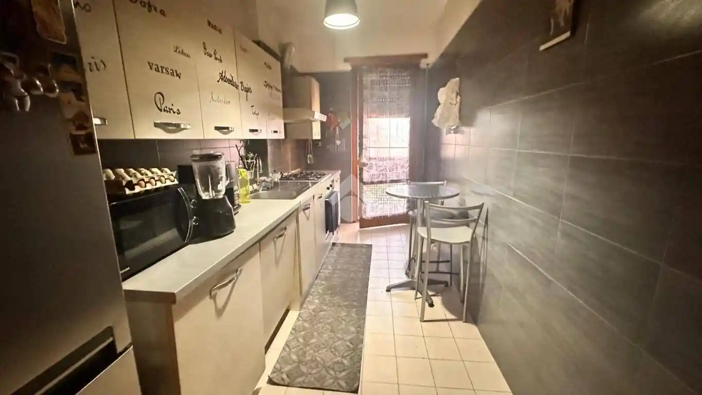 Trilocale via Vincenzo Petra 9, Dragona, Roma - foto 2