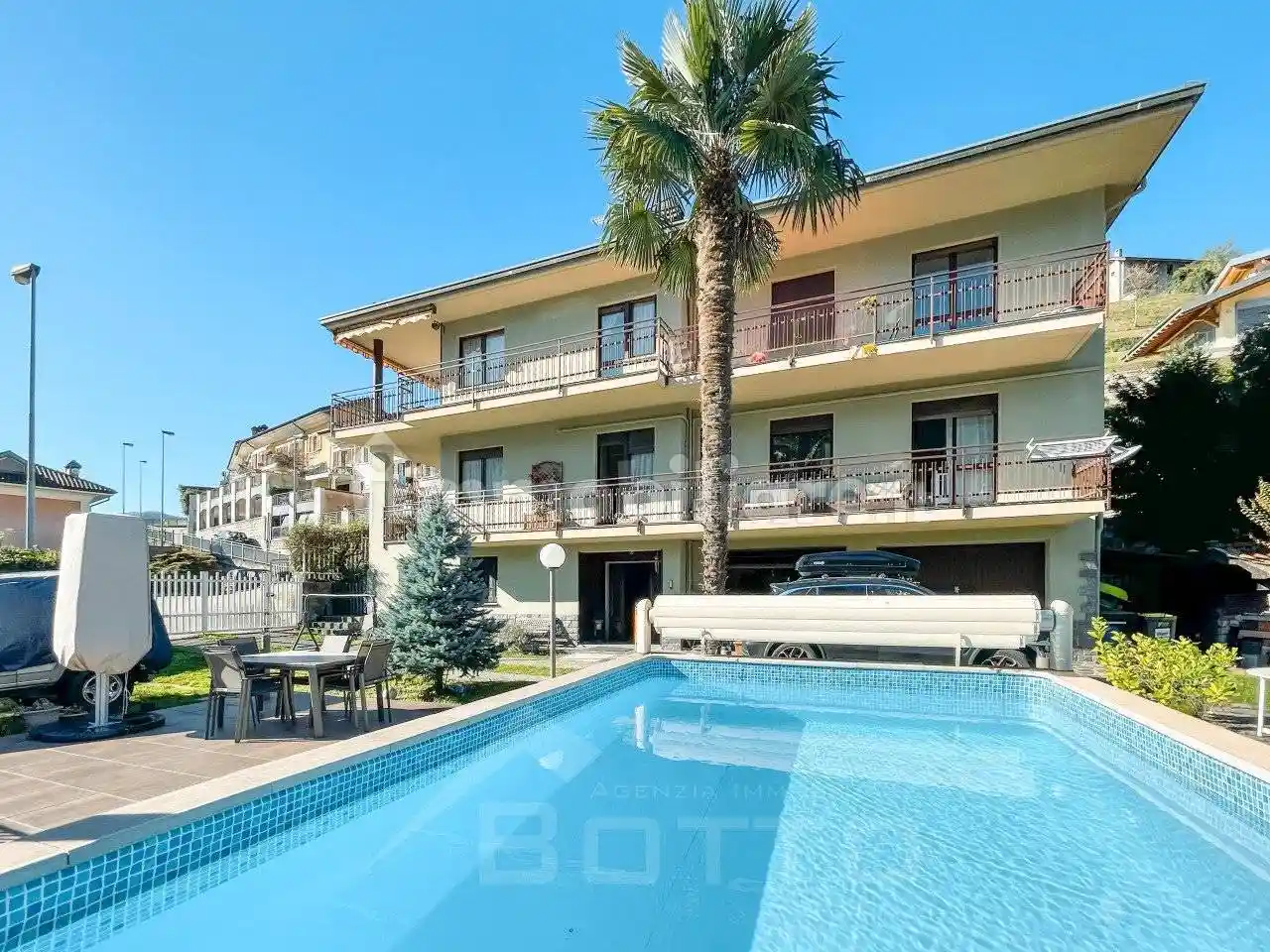 Palazzo - Edificio in vendita a Omegna