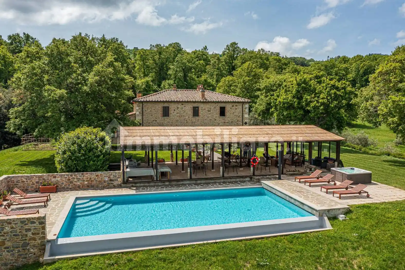 Villa in vendita a Castiglione d'Orcia