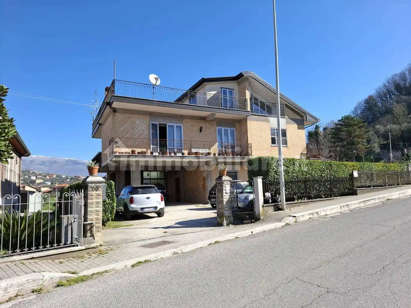 Palazzo - Edificio in vendita a Isola del Liri