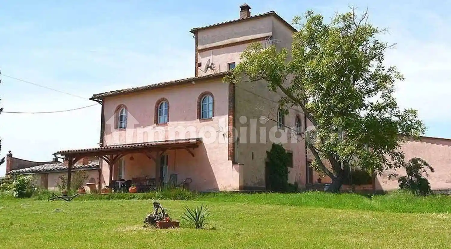 Villa in vendita a Castelnuovo Berardenga