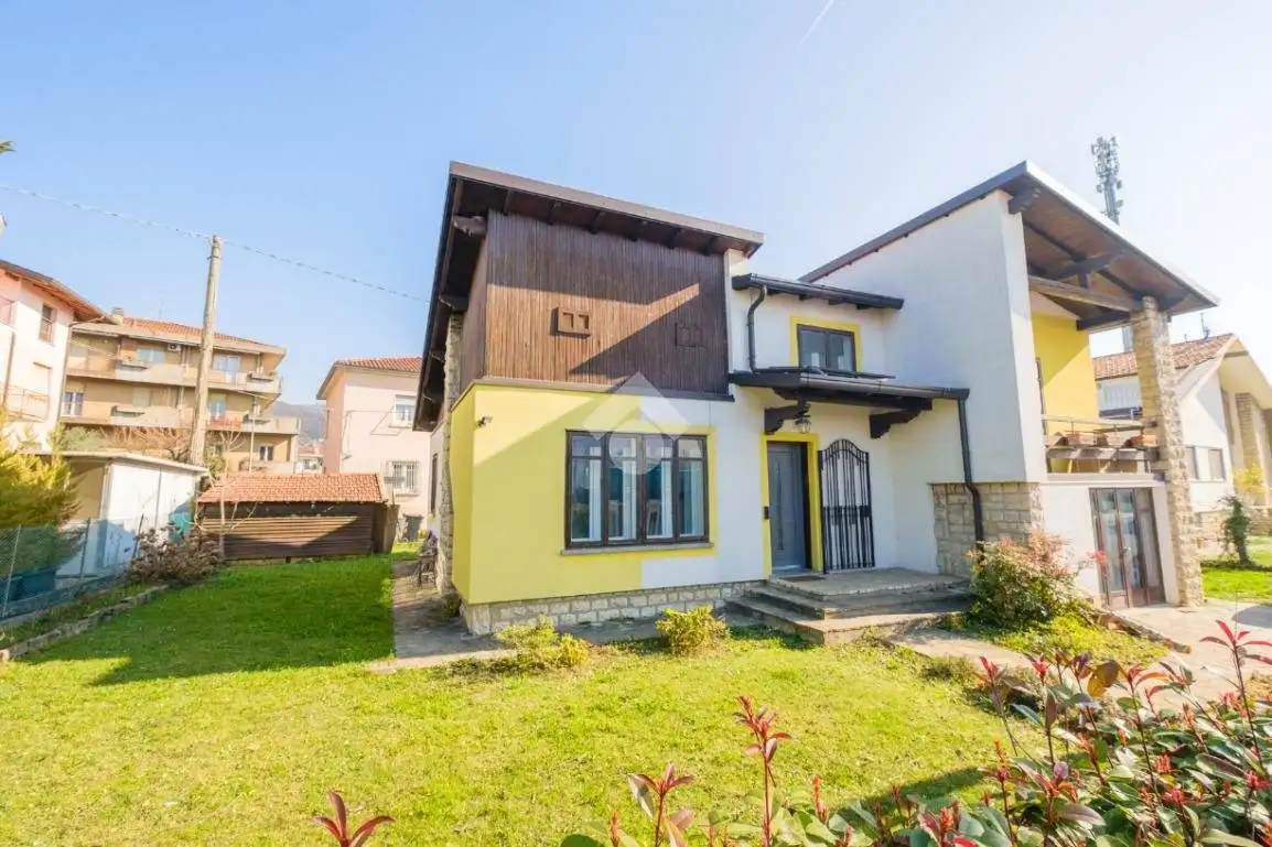 Villa in vendita a Bergamo