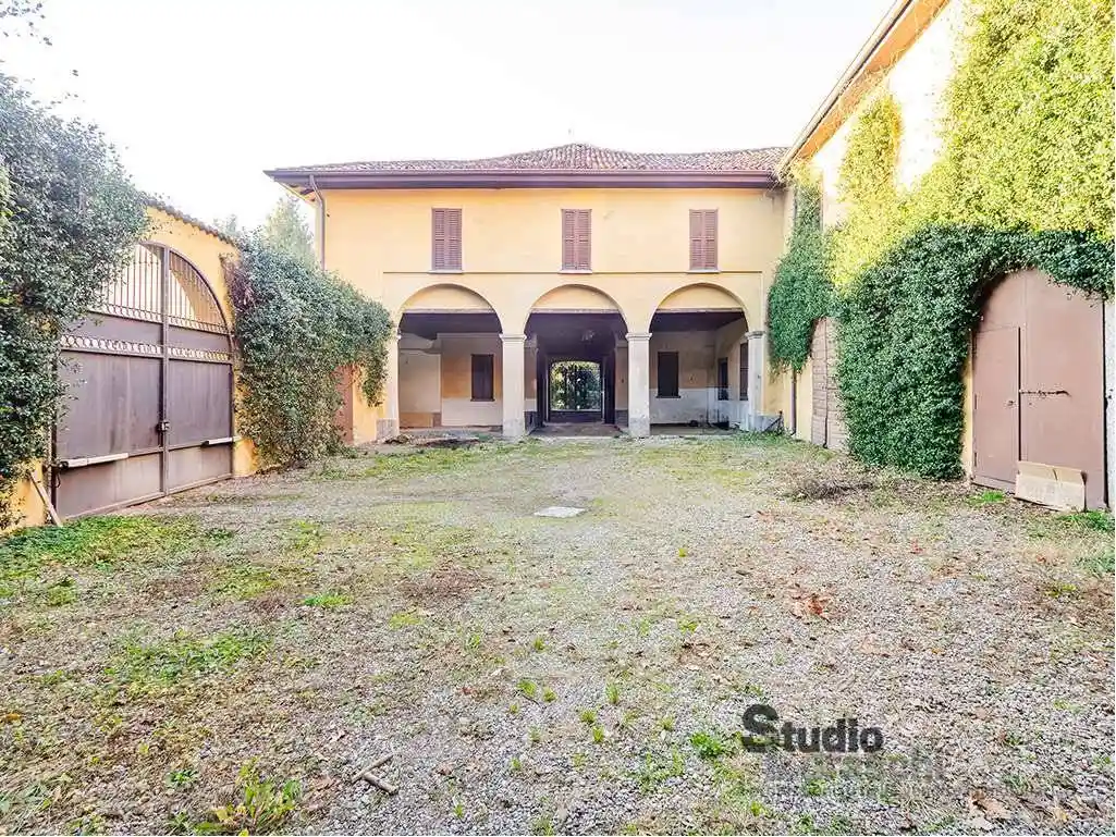 Villa unifamiliare 1000 m², Centro, Bulciago - foto 3