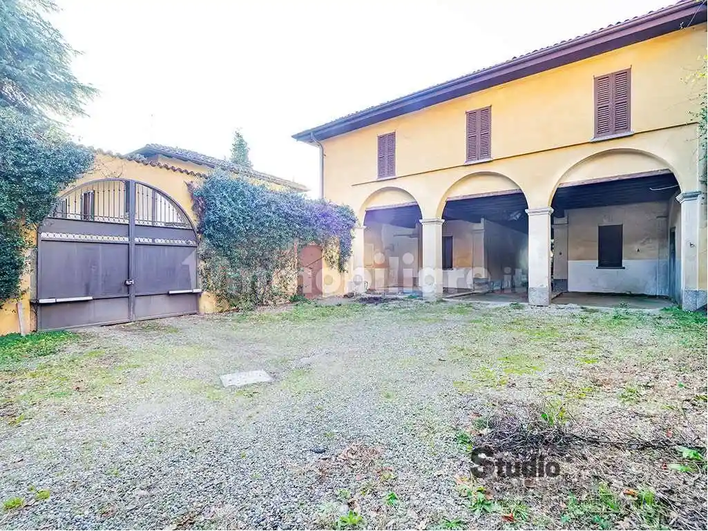Villa unifamiliare 1000 m², Centro, Bulciago - foto 4