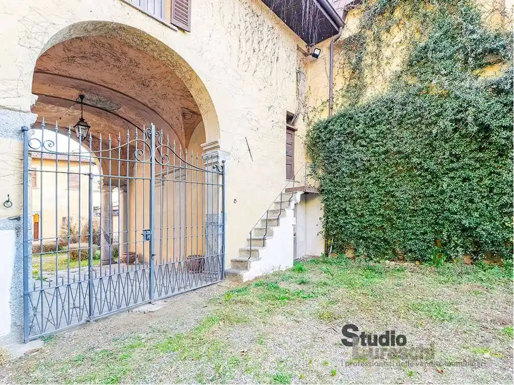 Villa unifamiliare 1000 m², Centro, Bulciago - foto 5