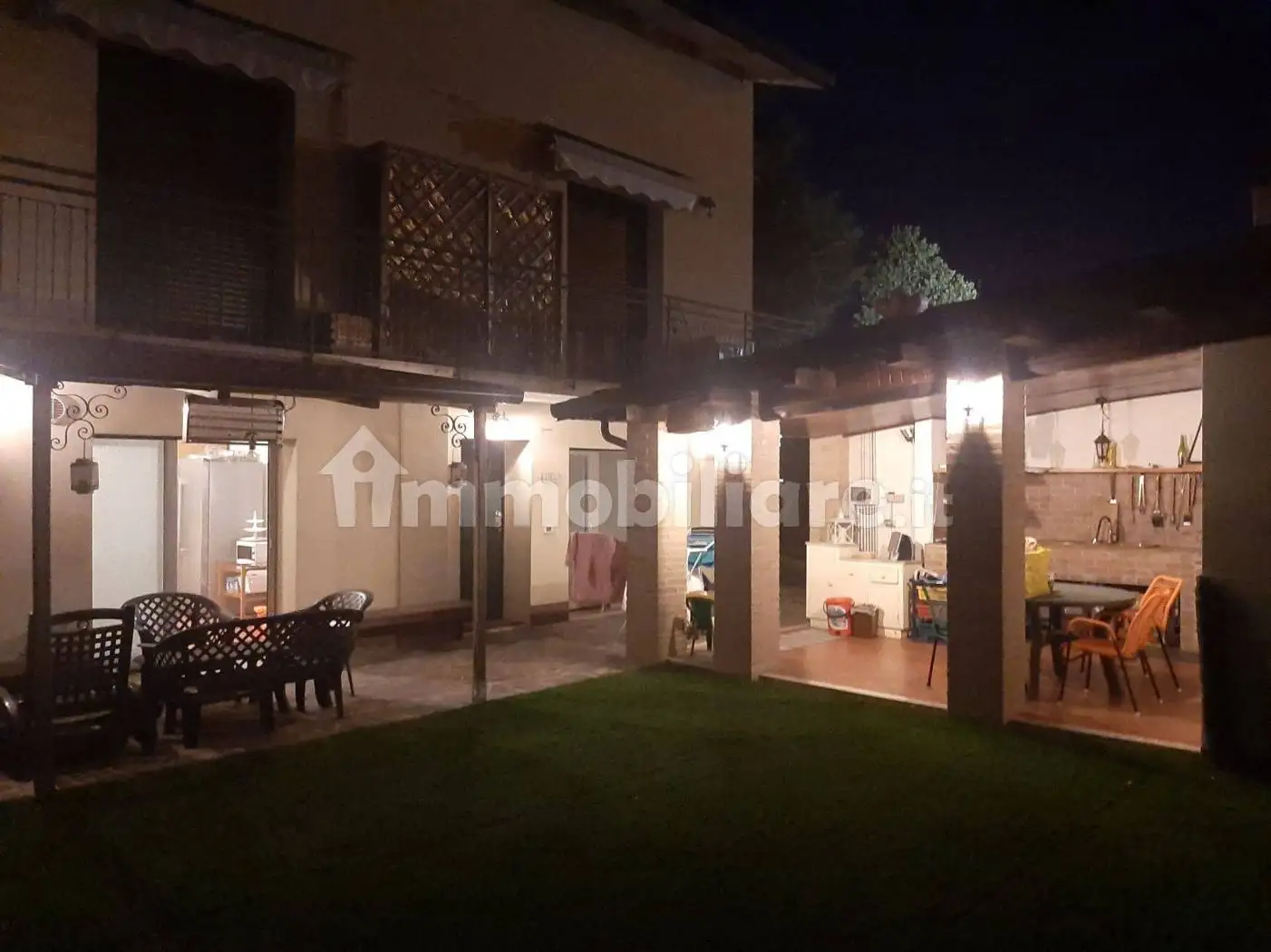 Villa in vendita a Cesena