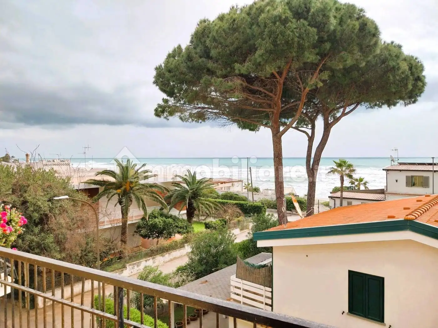 Appartamento in vendita a Stalettì