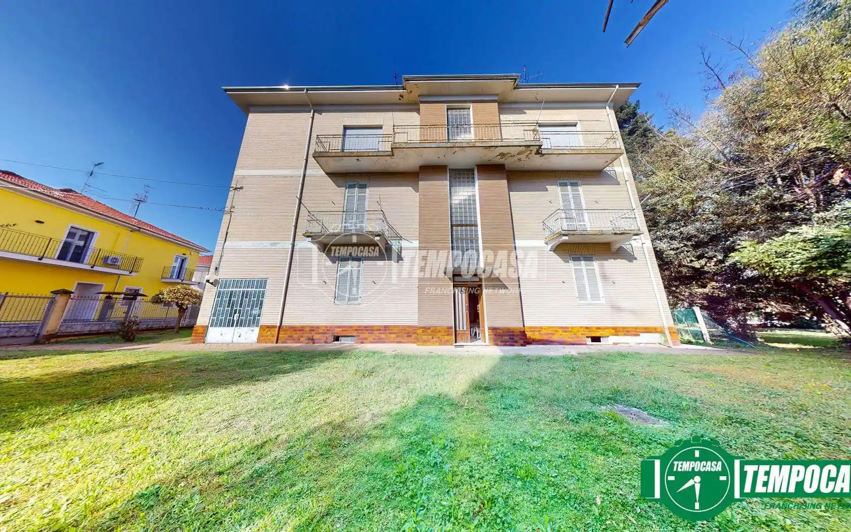 Palazzo - Edificio in vendita a Valenza