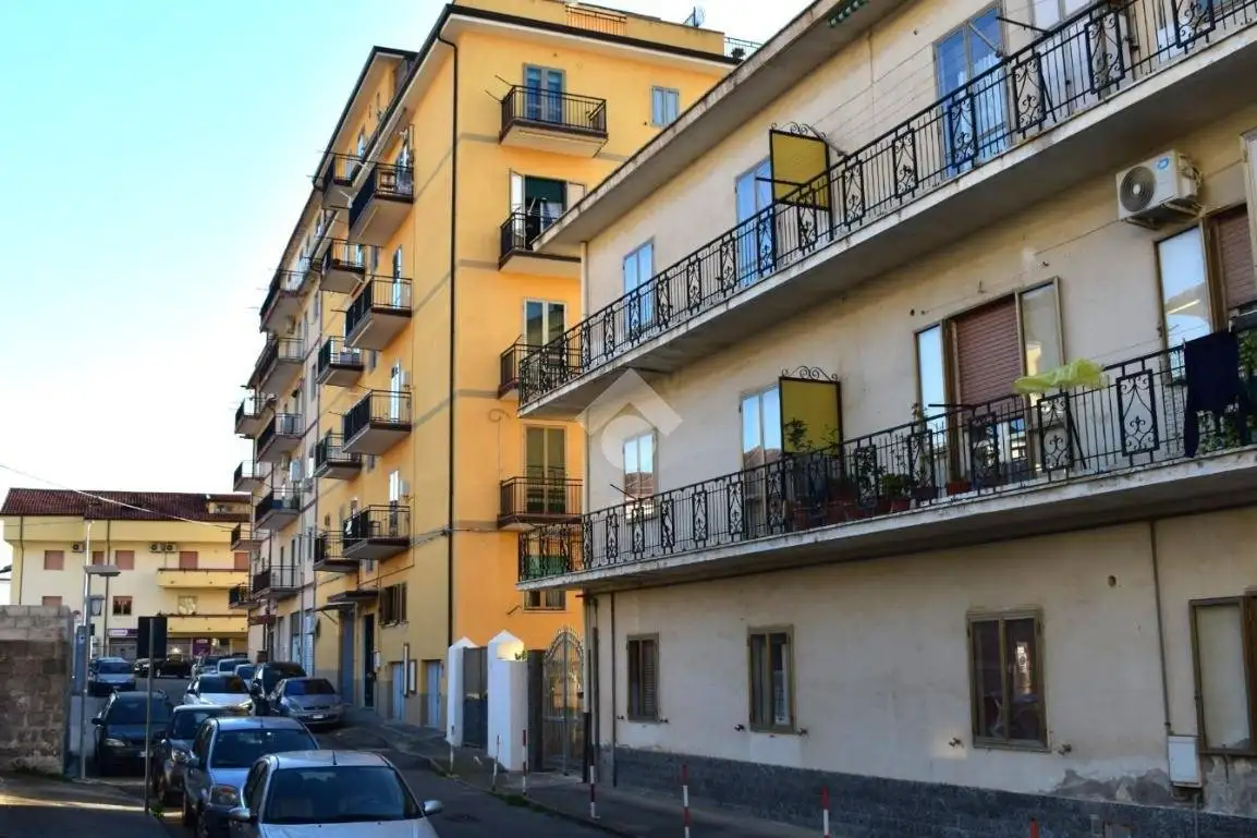 Appartamento in vendita a Paola