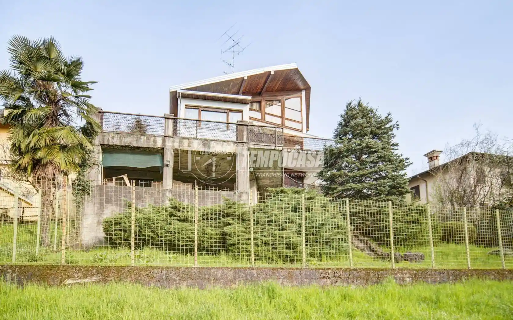 Villa in vendita a Buguggiate