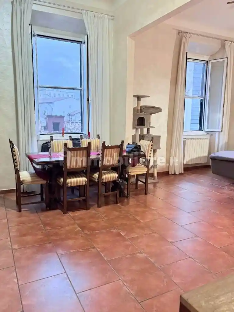 Appartamento in vendita a Livorno