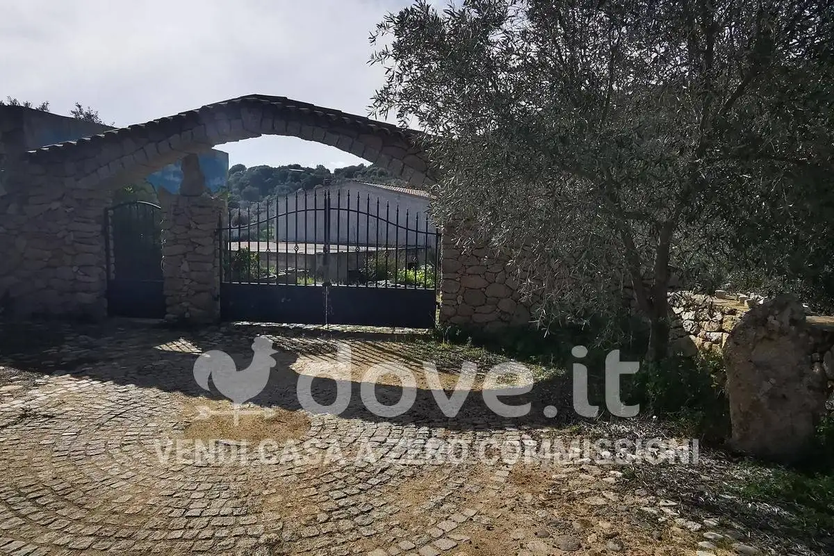 Rustico - Casale in vendita a Oliena