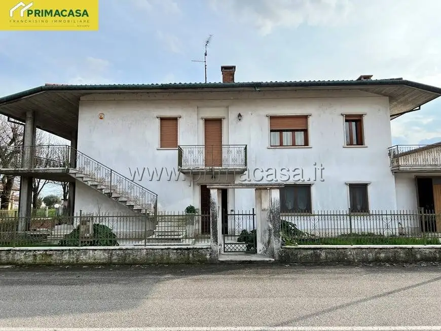 Villa in vendita a Bonavigo