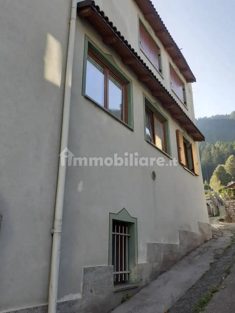 Appartamento in vendita a Porte di Rendena