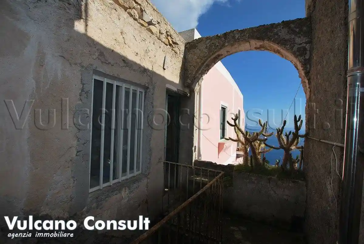 Rustico - Casale in vendita a Lipari