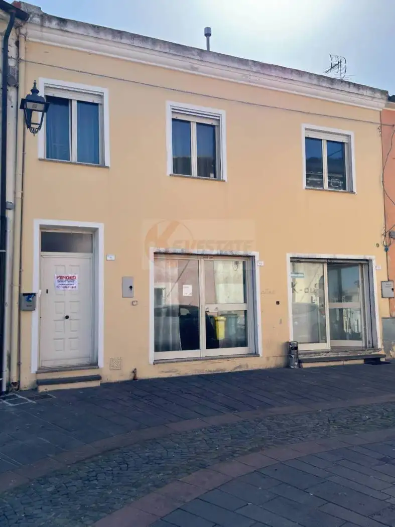 Casa indipendente in vendita a Muros