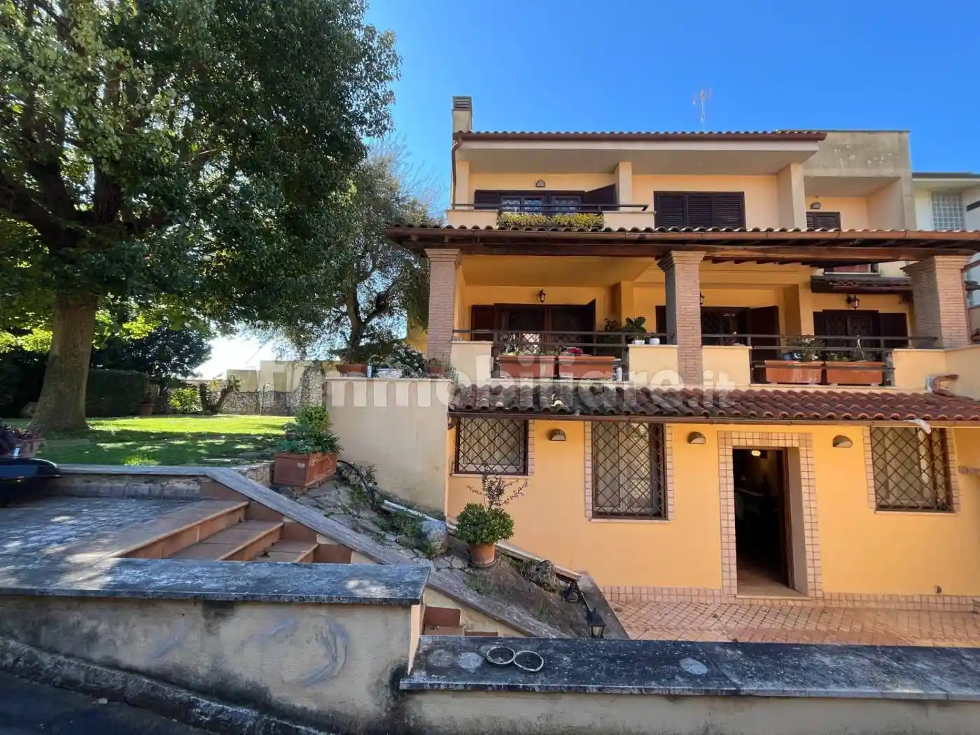 Villa plurifamiliare via San Candido, Infernetto, Roma - foto 3