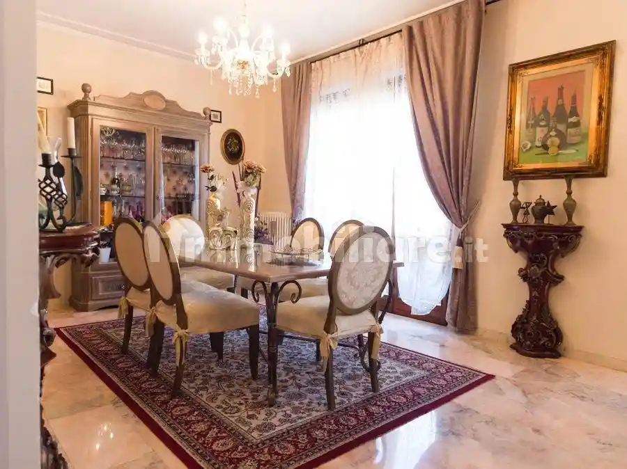 Appartamento in vendita a Livorno