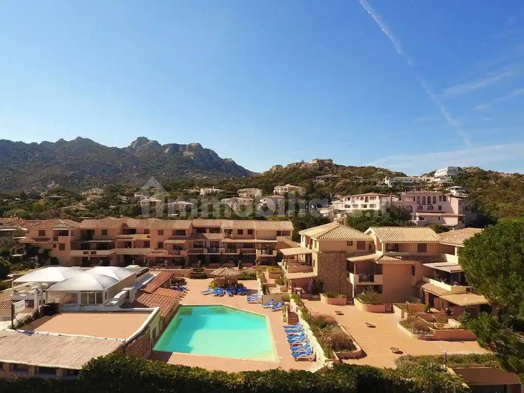 Appartamento in vendita a Arzachena