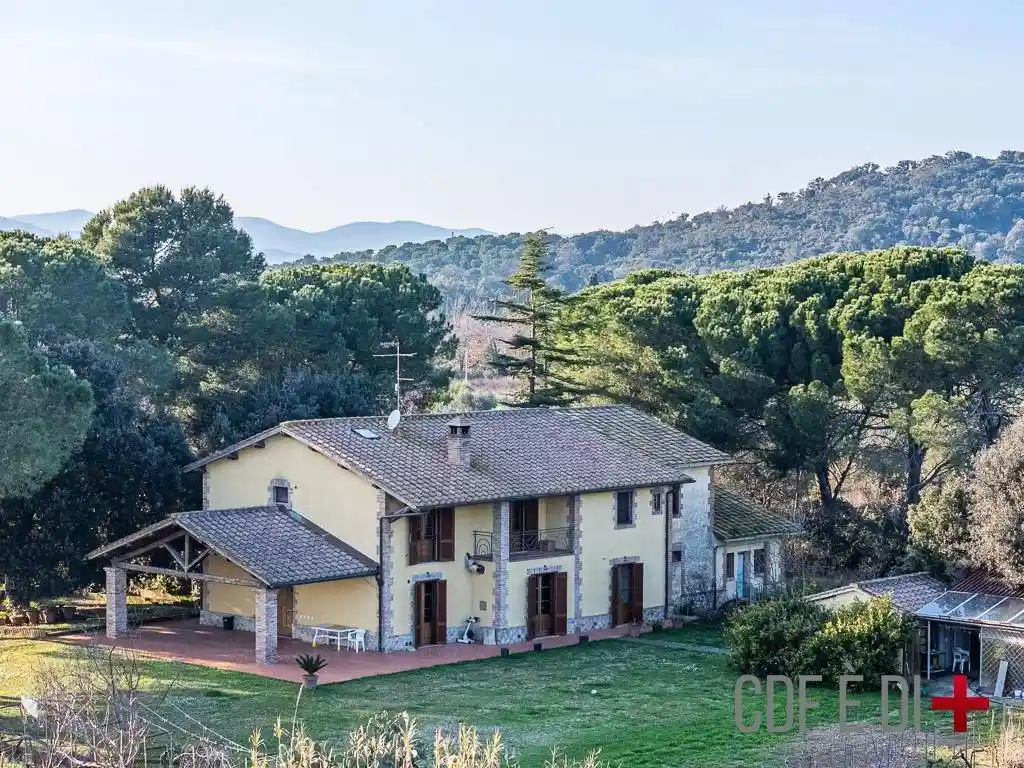 Rustico - Casale in vendita a Grosseto