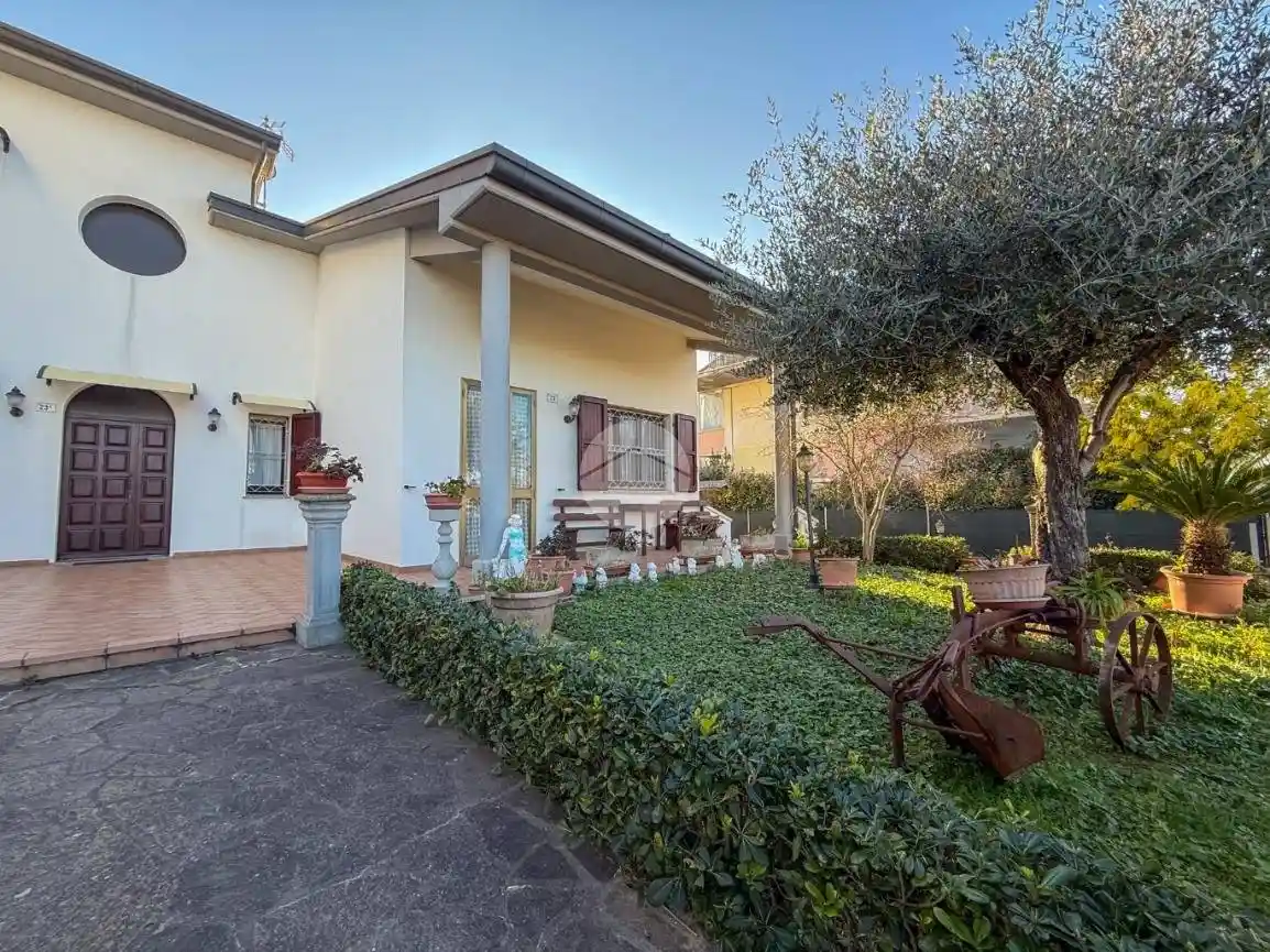 Villa in vendita a Misano Adriatico