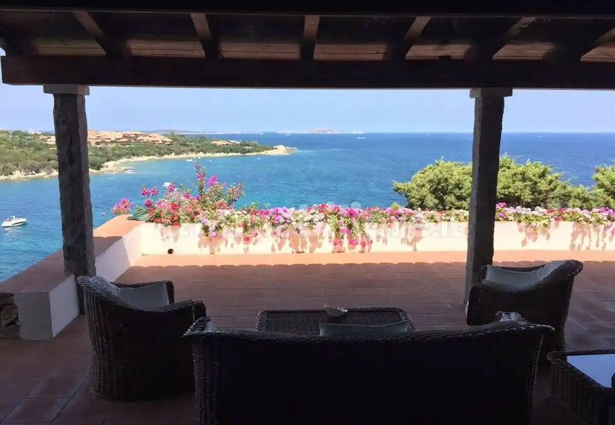 Villa in vendita a Olbia