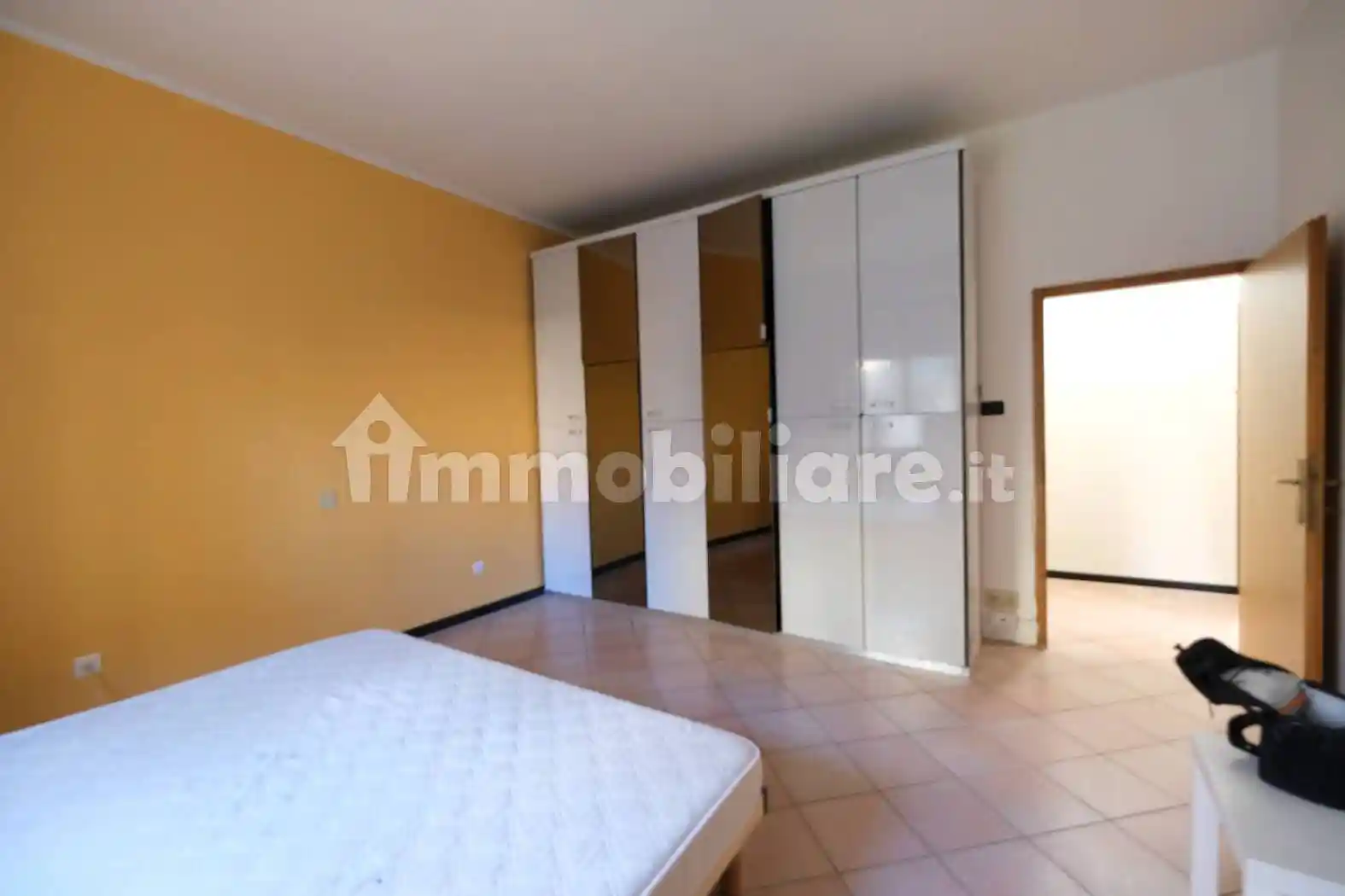 Palazzo - Edificio in Affitto - foto 3