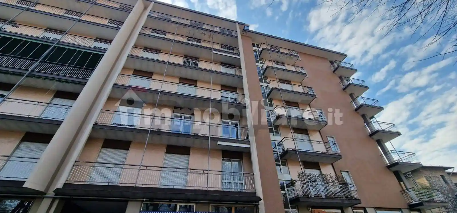 Appartamento in vendita a Borgomanero