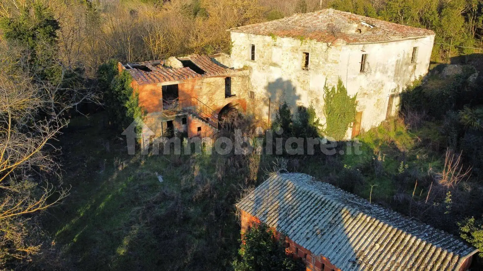 Rustico - Casale in vendita a Arezzo