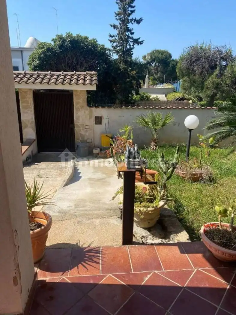 Villa in affitto a Taranto