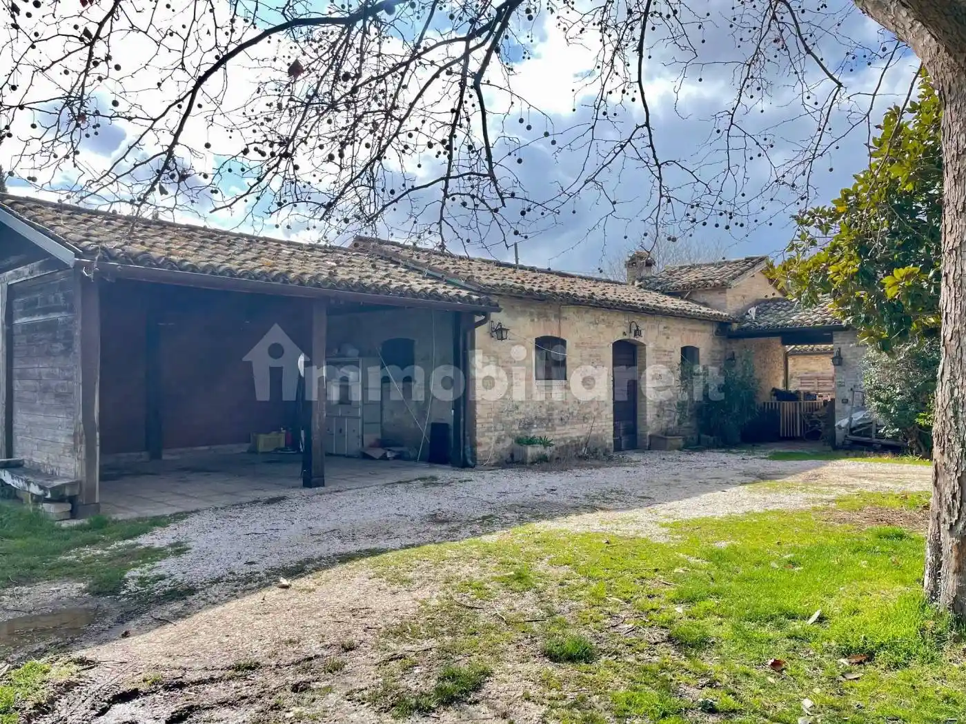 Rustico - Casale in vendita a Montefalco