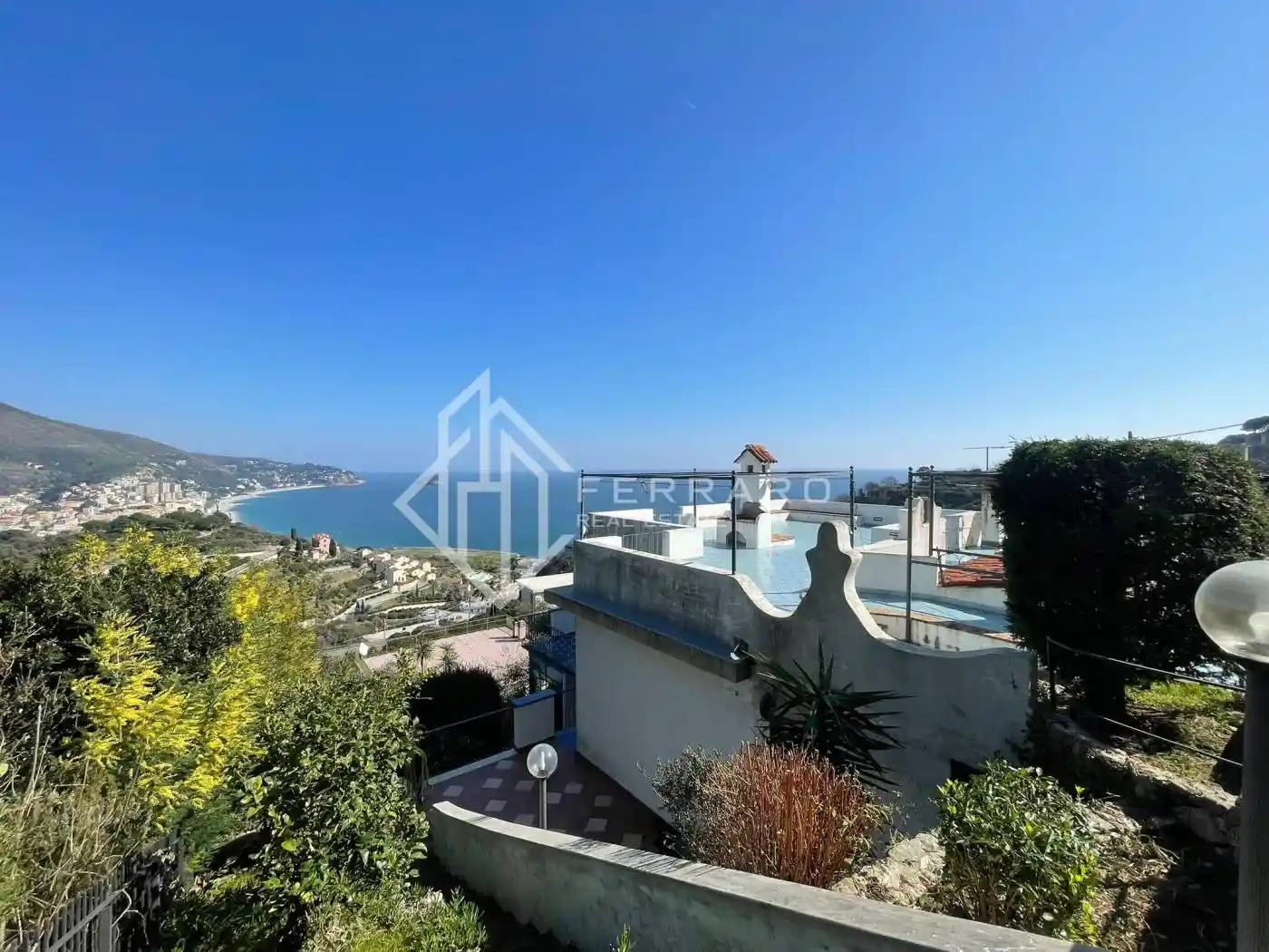 Villa in vendita a Noli