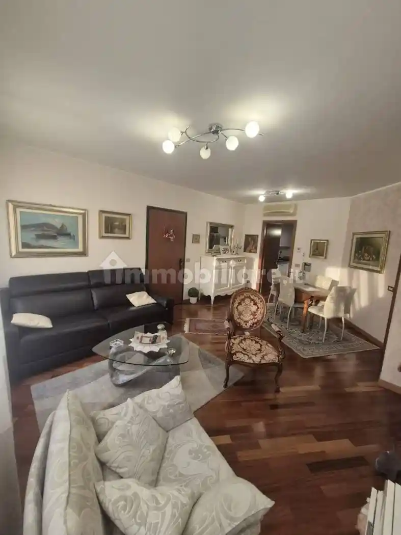 Trilocale via Carlo Cicogna Mozzoni, Affori, Milano - foto 3