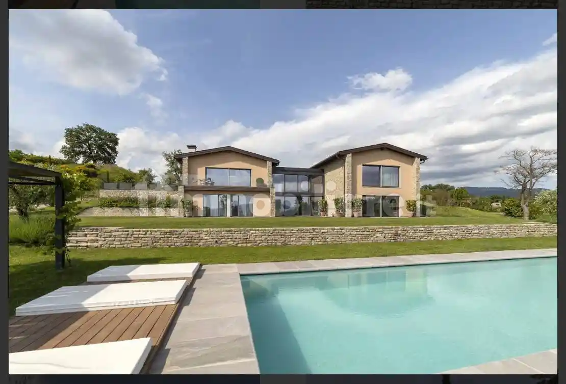 Villa in vendita a Scarperia e San Piero