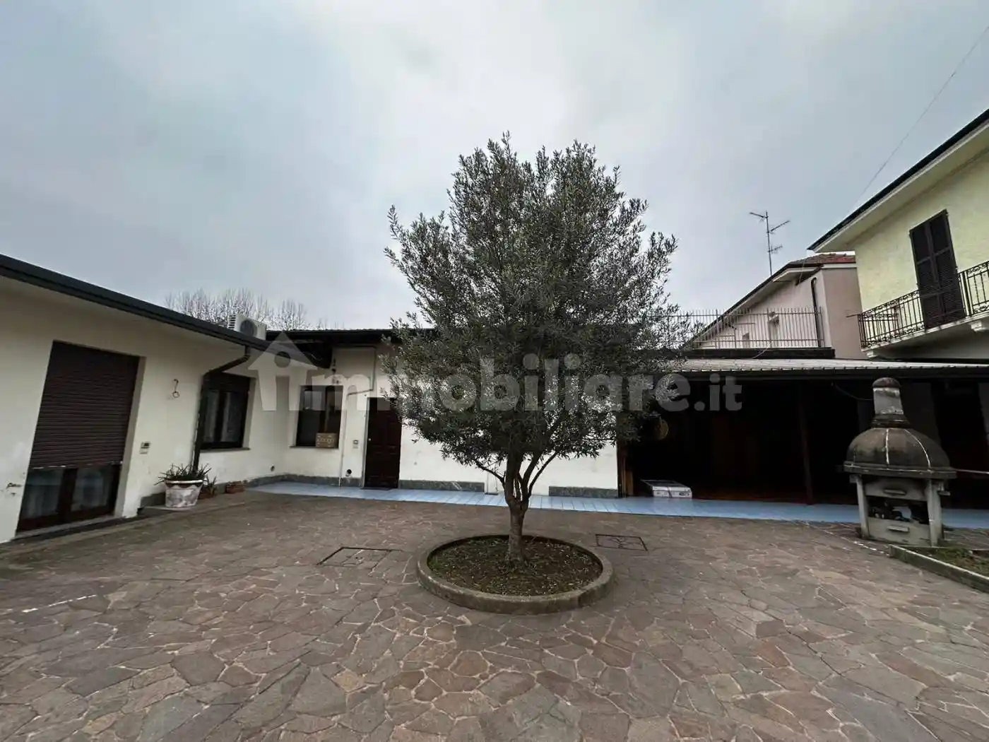 Villa in vendita a Samarate