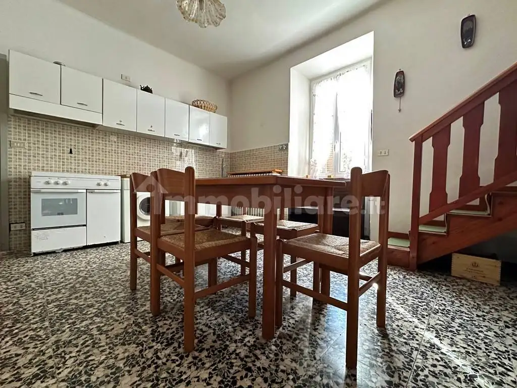 Trilocale buono stato, su più livelli, Caglio - foto 2