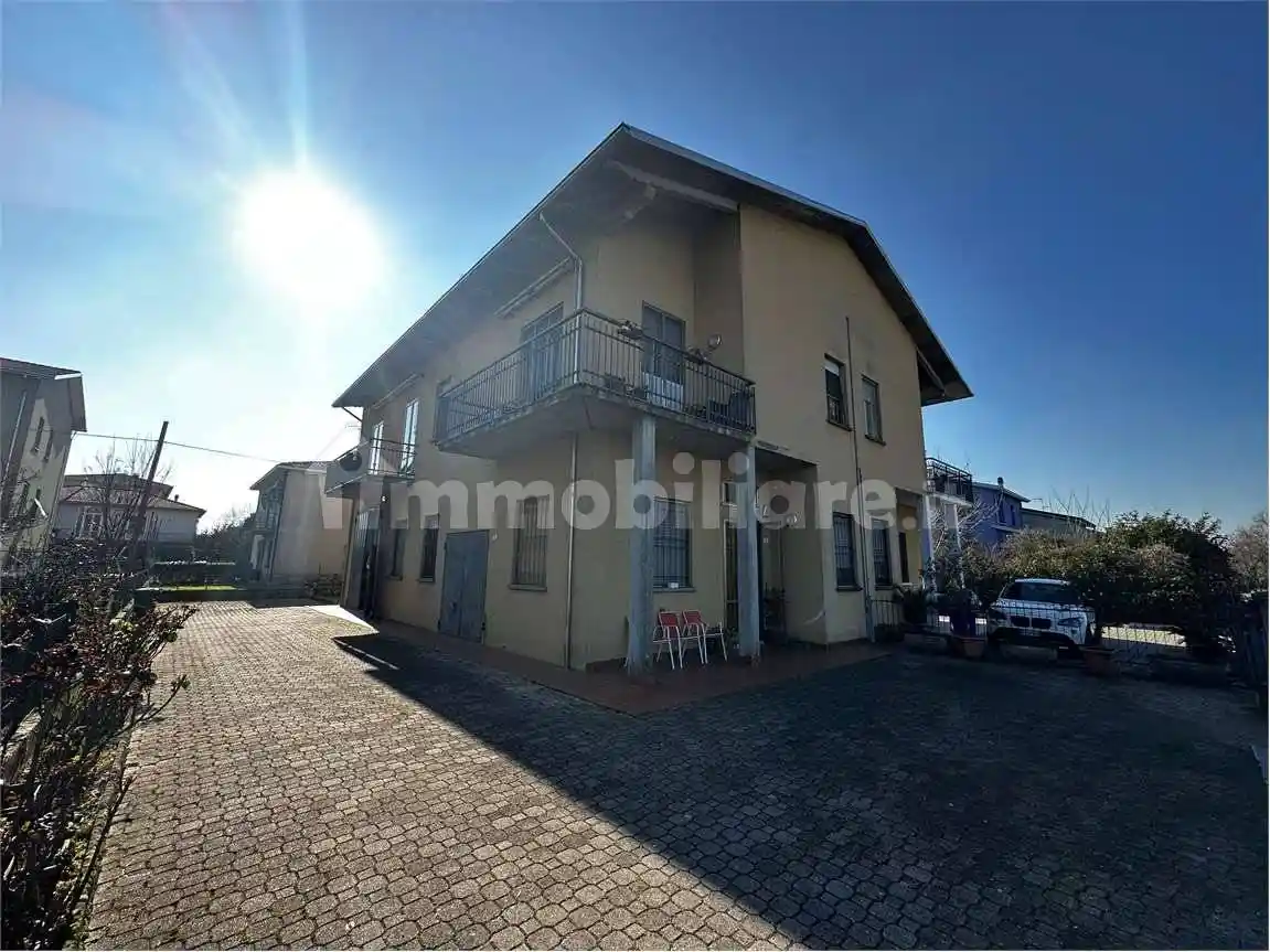 Villa in vendita a Soragna