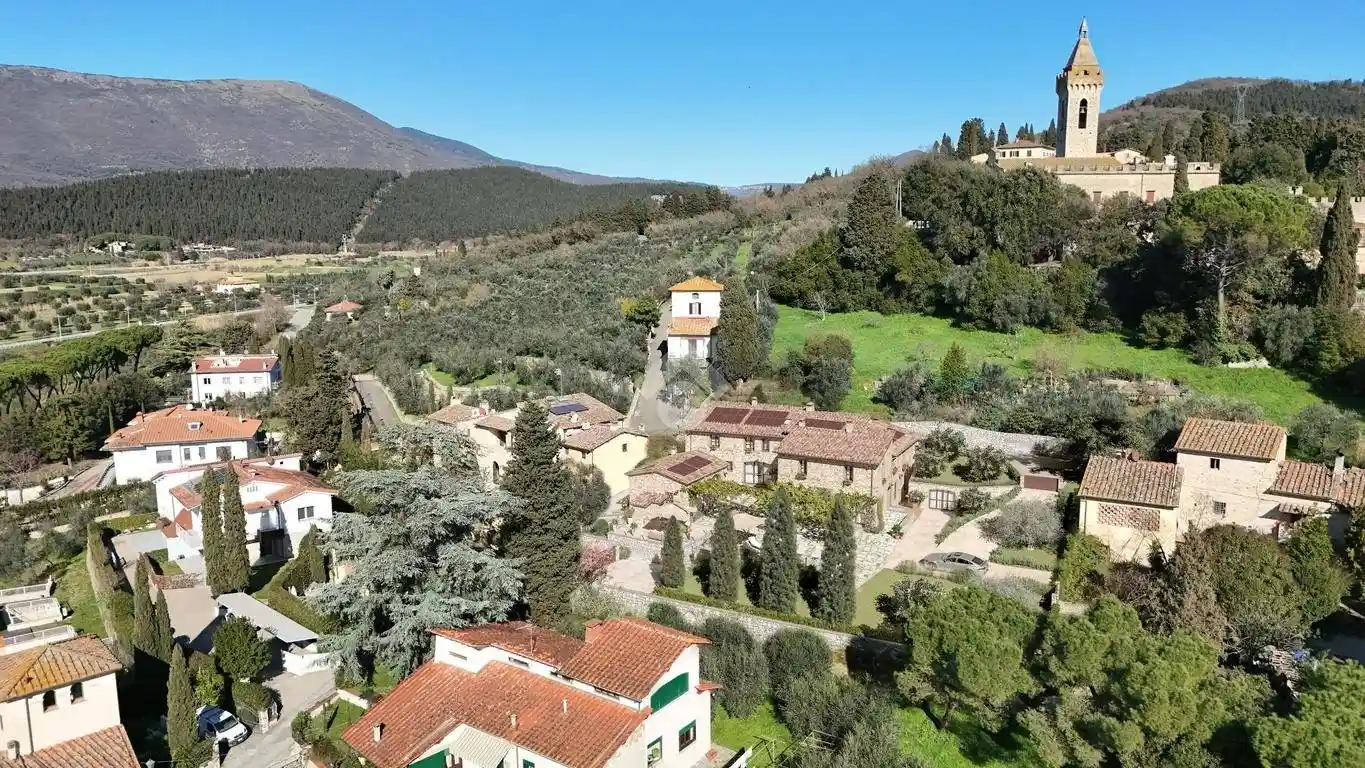 Rustico - Casale in vendita a Calenzano