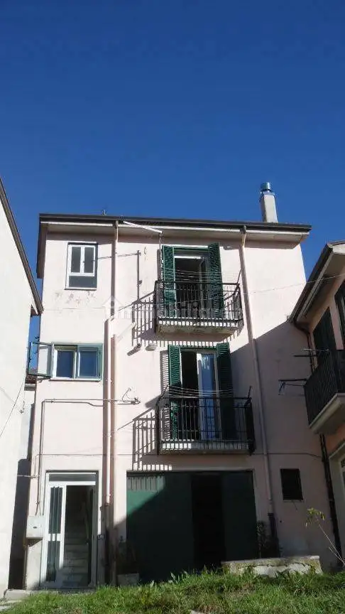 Casa indipendente in vendita a Lioni