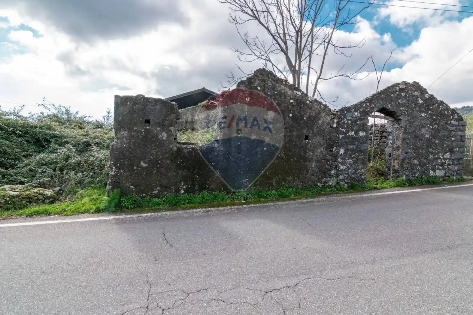 Rustico - Casale in vendita a Piedimonte Etneo