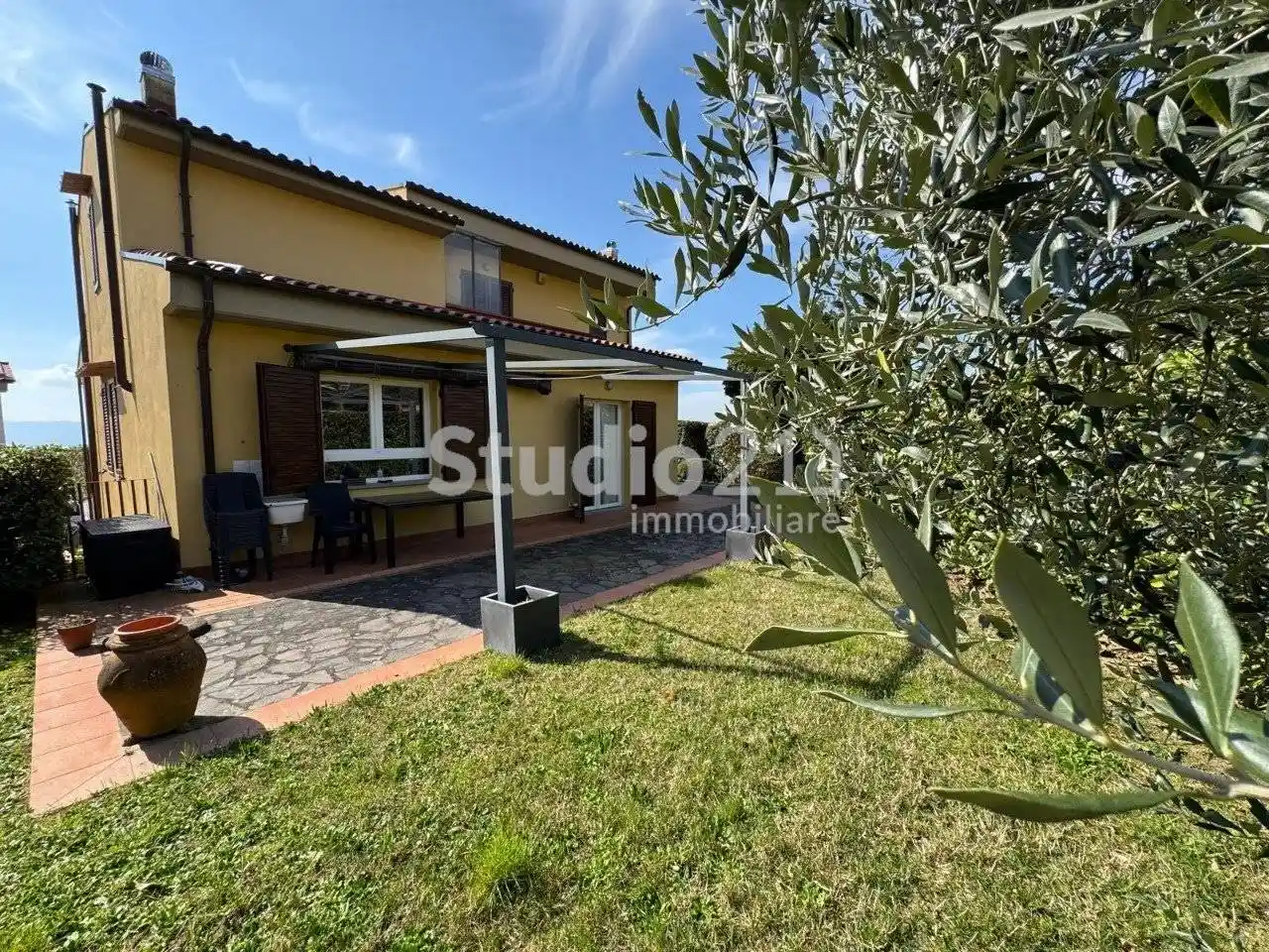 Villa in vendita a Reggello