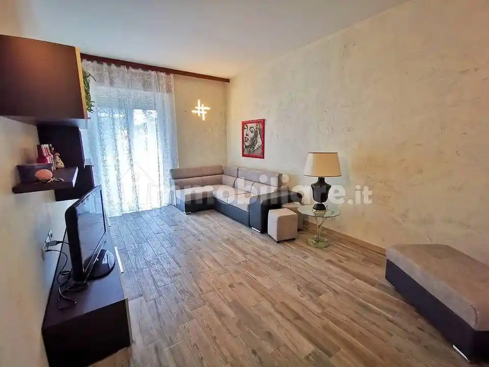 Trilocale via dei Conradi 30, Centro, Albisola Superiore - foto 2