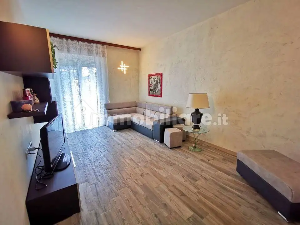 Appartamento in affitto a Albisola Superiore