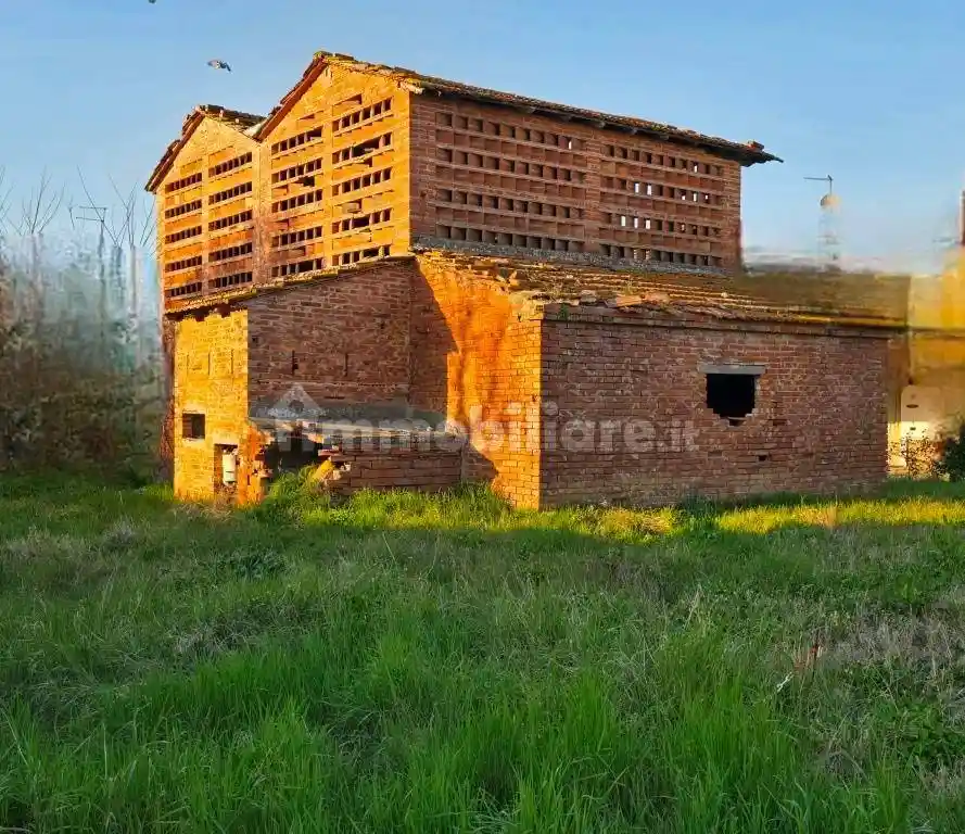 Rustico - Casale in vendita a Castelfranco di Sotto