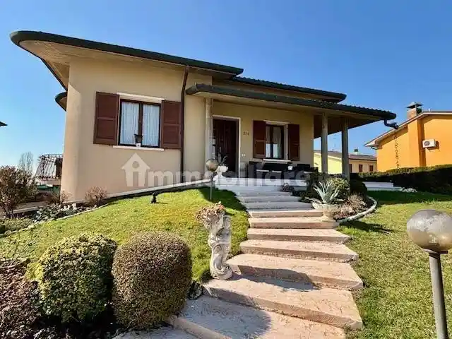 Villa in vendita a Nogara