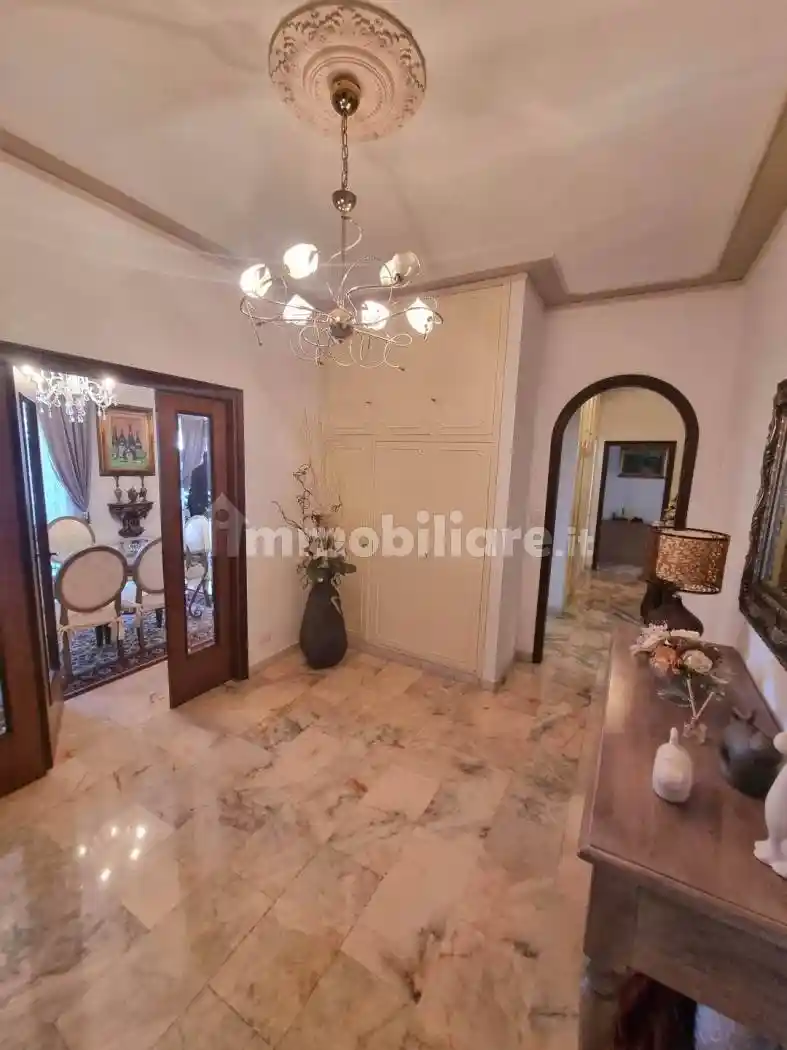 Appartamento in vendita a Livorno